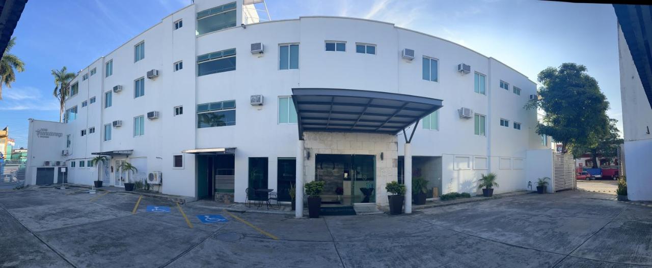 Hotel Santo Domingo Express Виляермоса Екстериор снимка