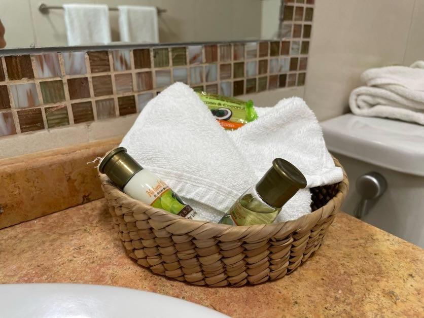 Hotel Santo Domingo Express Виляермоса Екстериор снимка