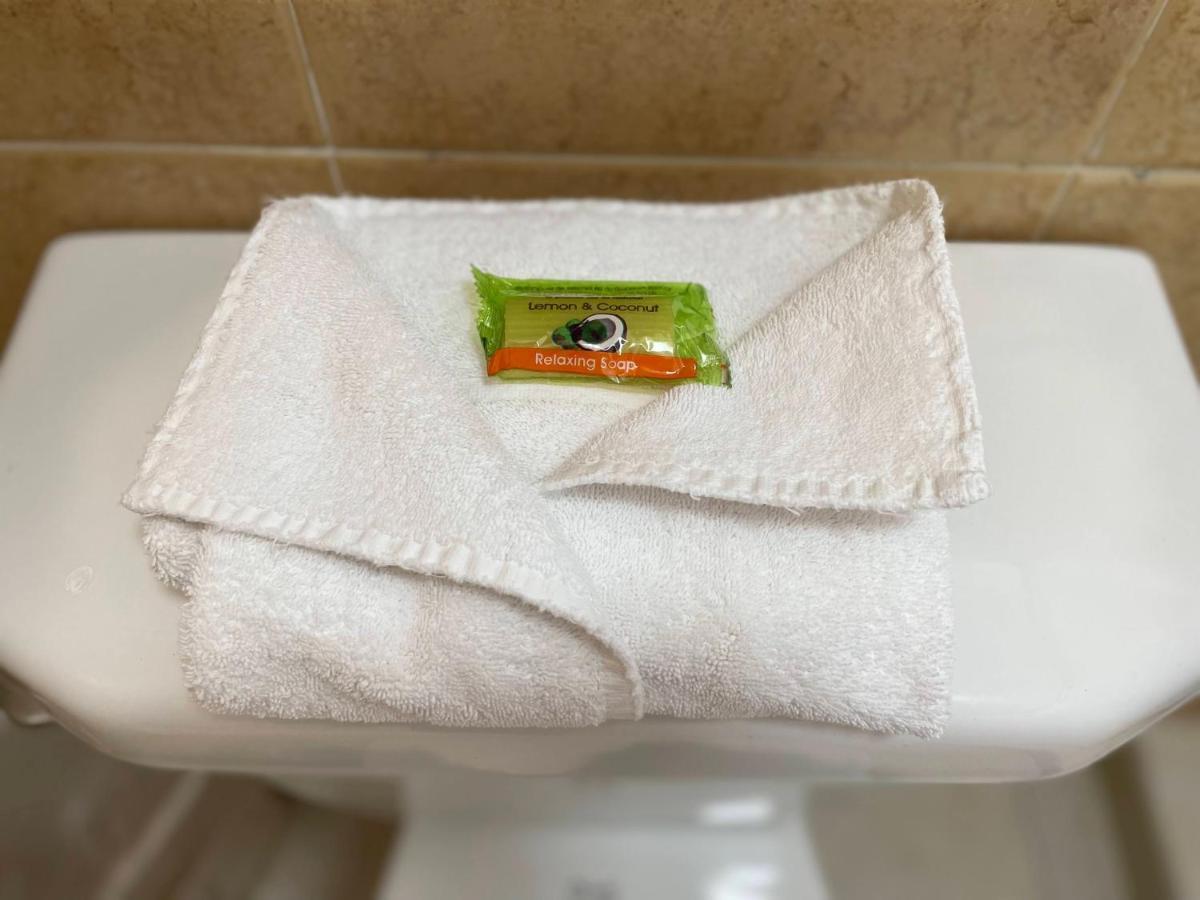 Hotel Santo Domingo Express Виляермоса Екстериор снимка