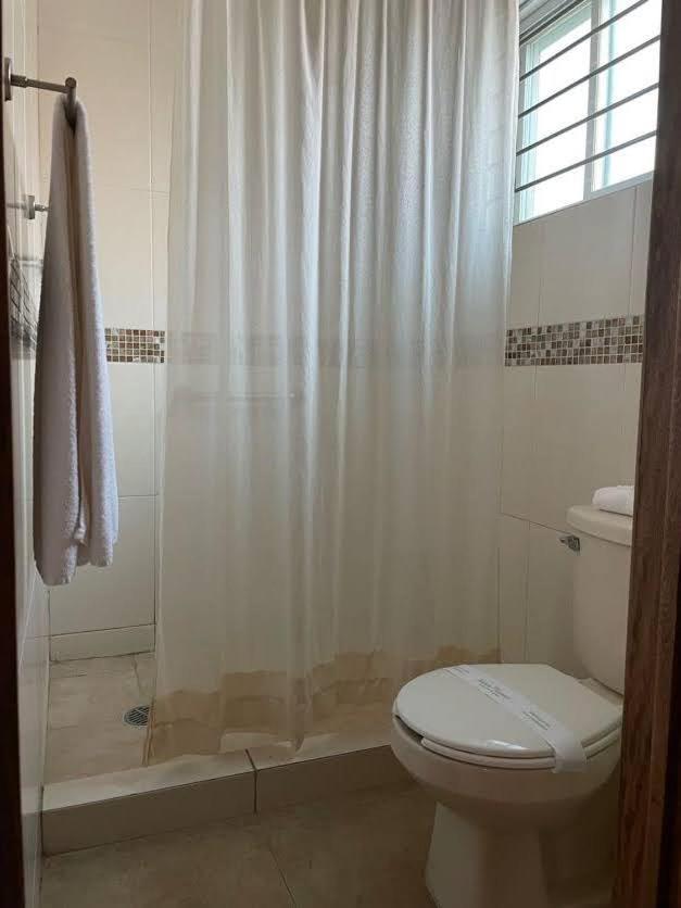 Hotel Santo Domingo Express Виляермоса Екстериор снимка