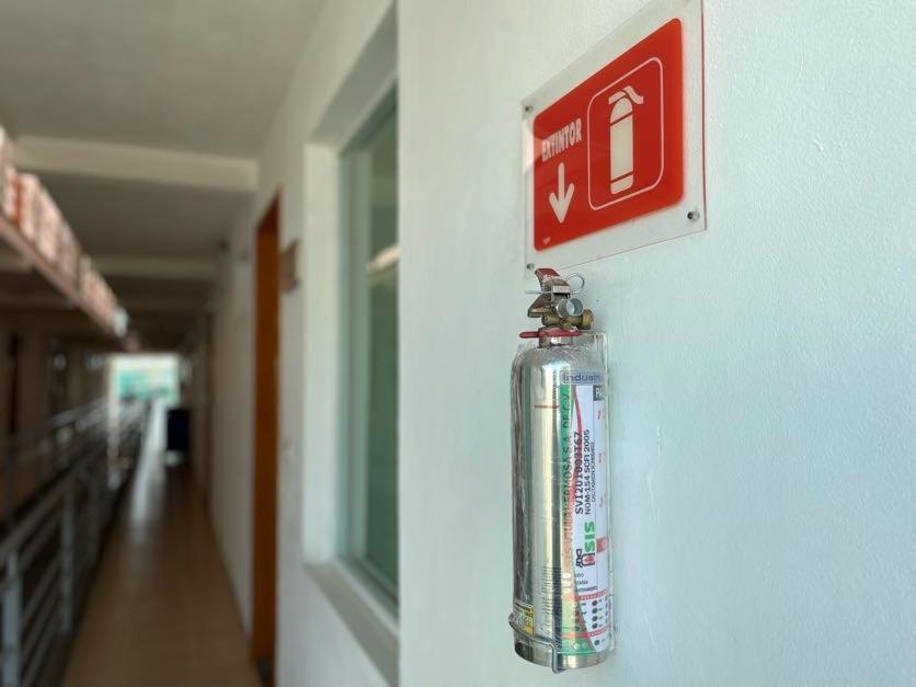 Hotel Santo Domingo Express Виляермоса Екстериор снимка